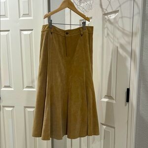 Tan suede midi panel skirt - pristine condition-  size 10